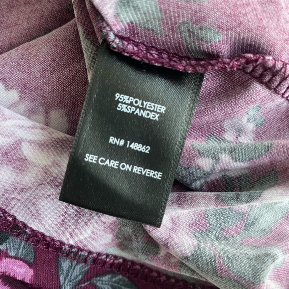 Torrid Floral Blouse Size 2 18/20 Burgundy Pink Short Tie Sleeves Romantic - Picture 7 of 10